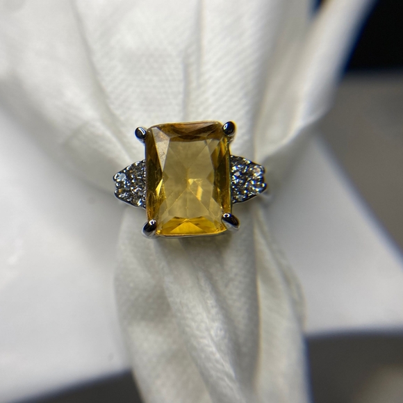 FIRM Emerald Cut Champagne White Sapphire  Silver - Picture 3 of 3